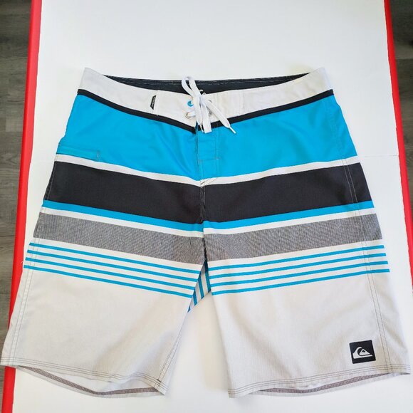 Quiksilver board shorts blue with stripes men's size L - XL ? - Picture 1 of 10
